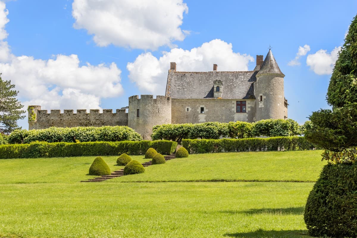 LIGNIERE-DE-TOURAINE-Château de Fontenay_exterieur