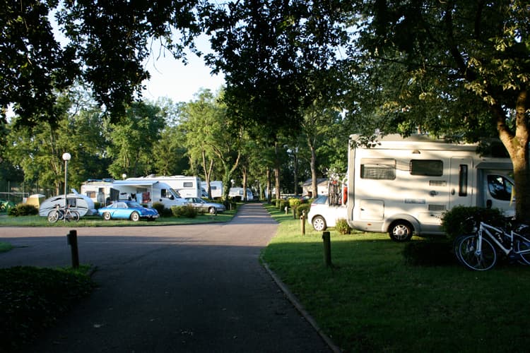 Chécy camping