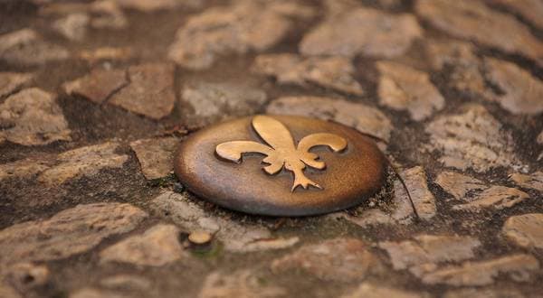 Clou de bronze