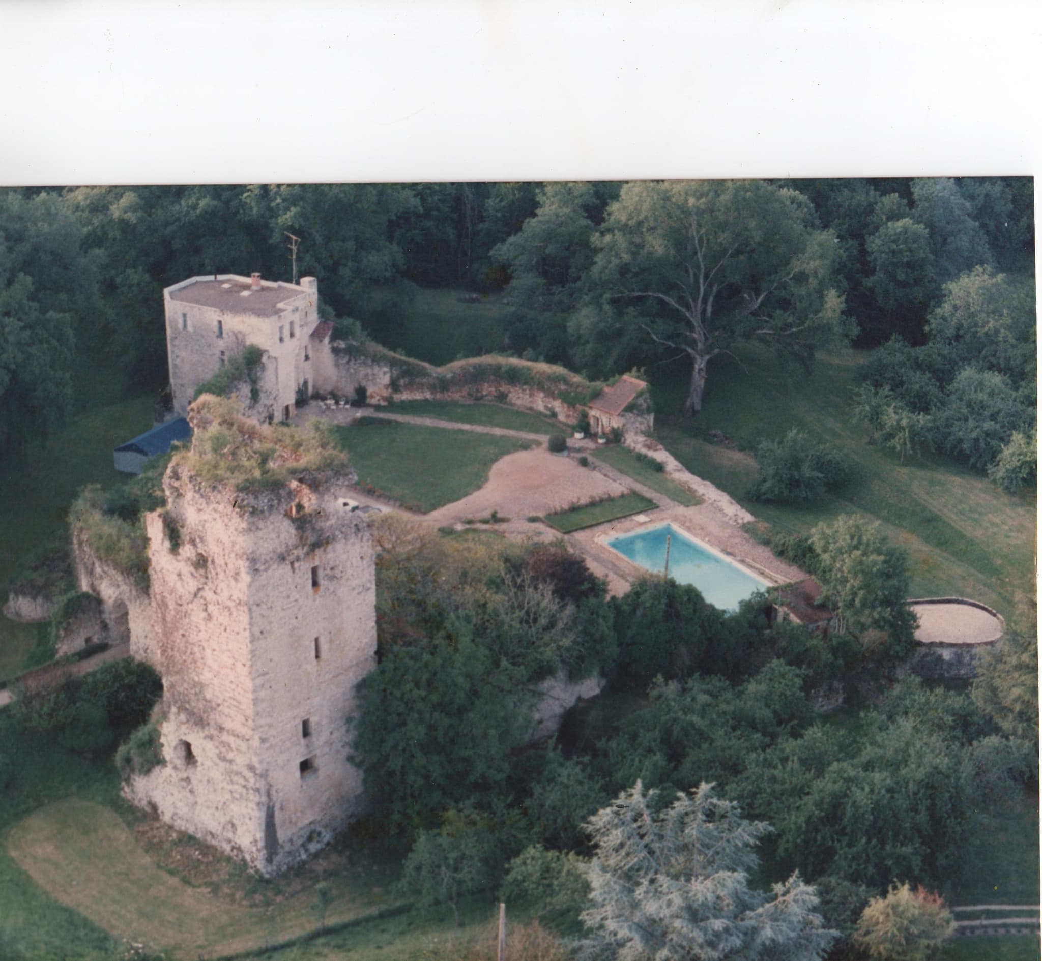 Tour de Sully vue ciel