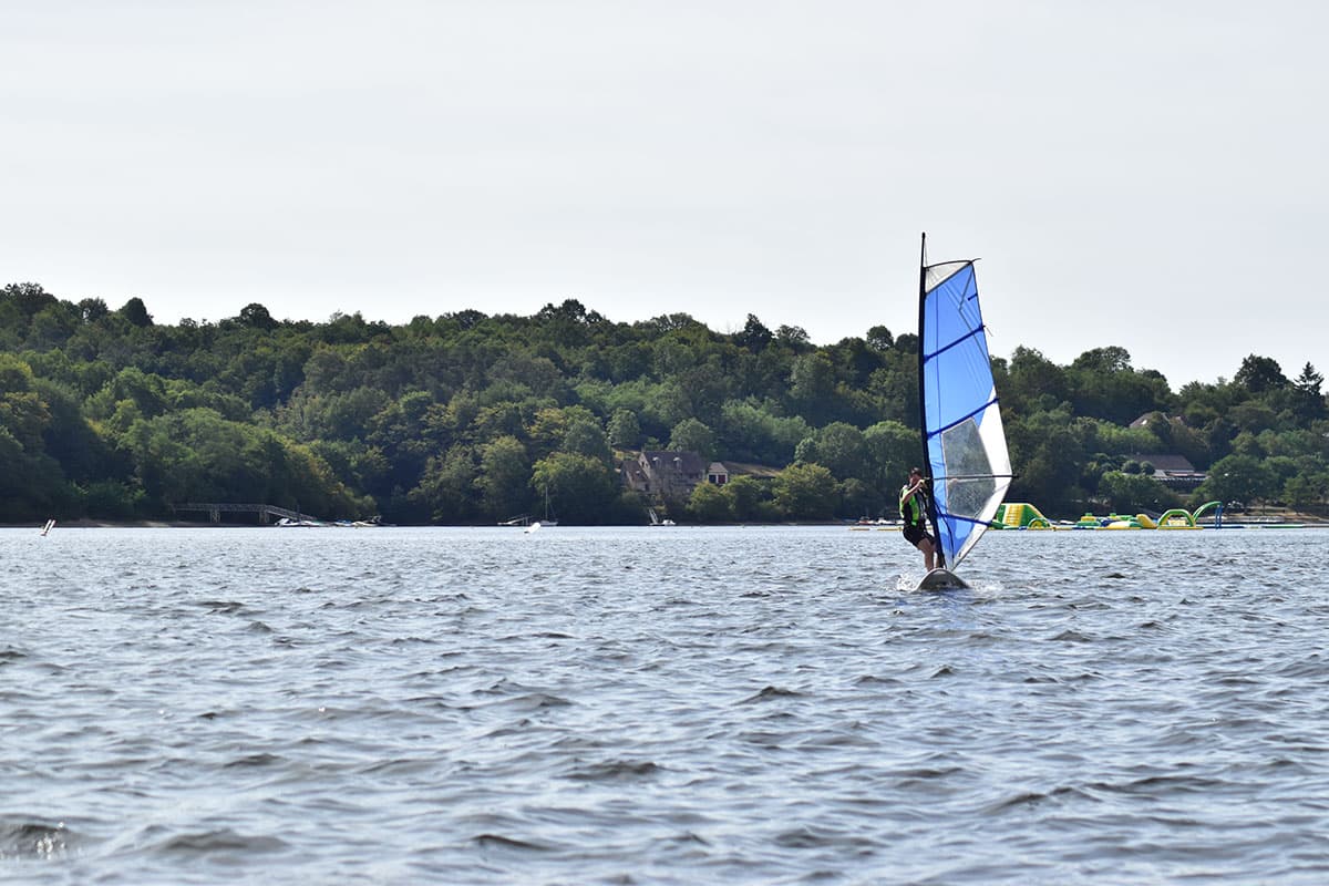 planche à voile BPA lac Eguzon