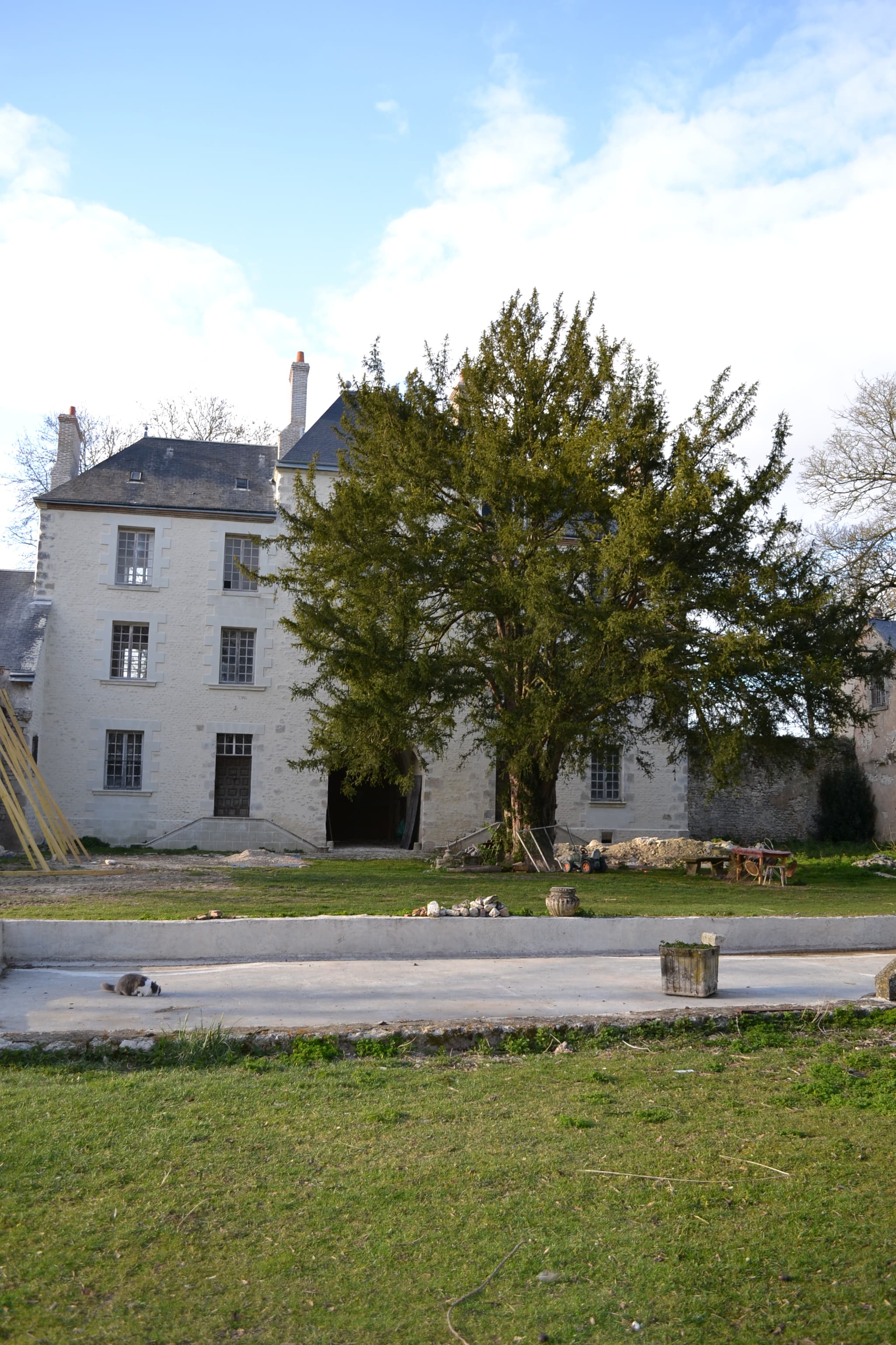Cour et bassin