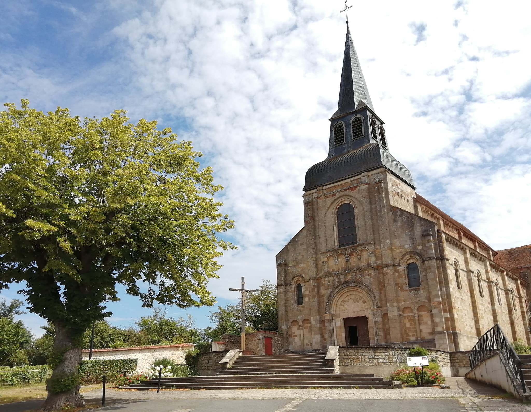 Eglise St-Genès Châteaumeillant