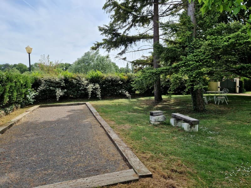 Escale Carisienne terrain de pétanque