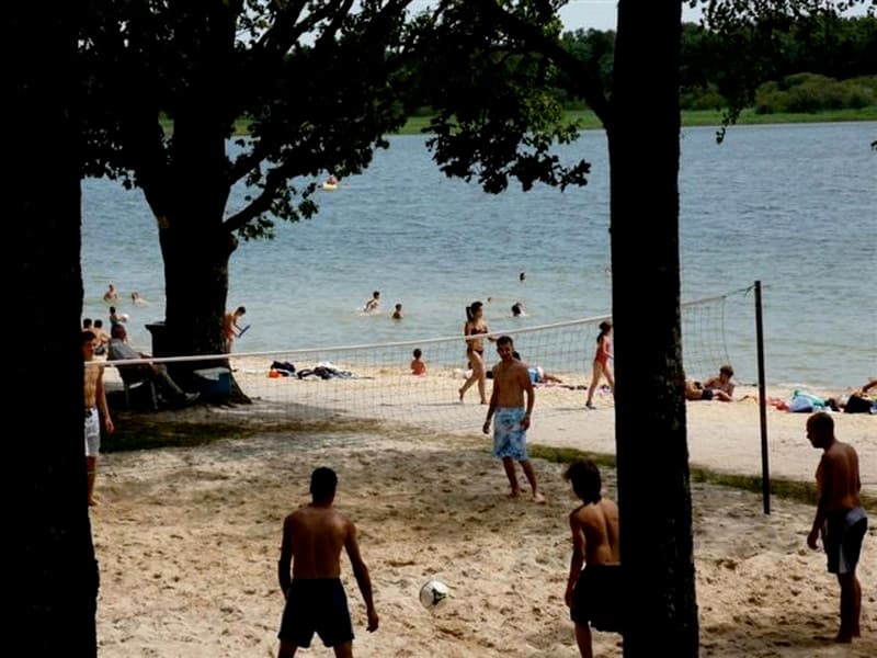 Etang du puits beach volley