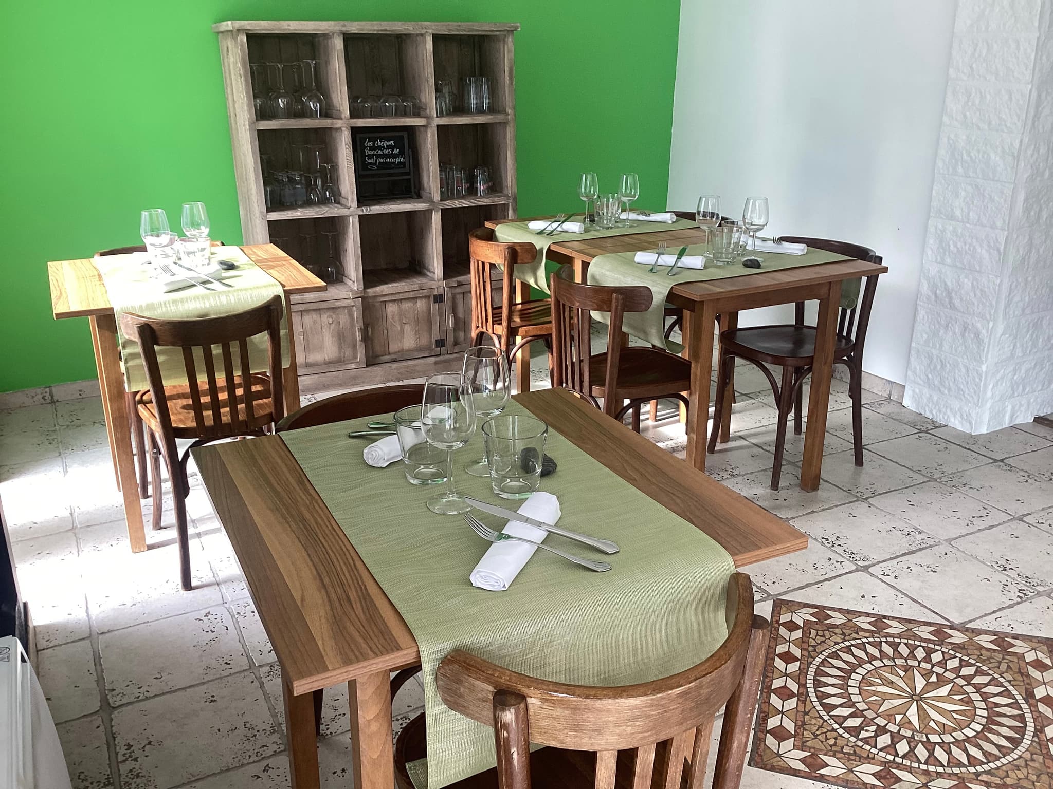 Briare - Le clos des arômes - salle de restauration