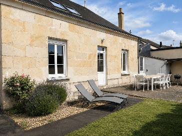 Façade jardin avec transats