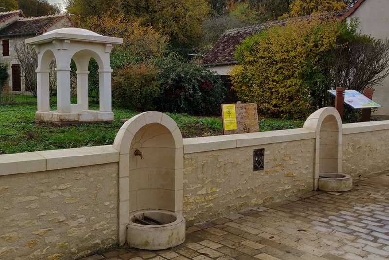 Fontaine-source-St-Aigny-Brenne-2019