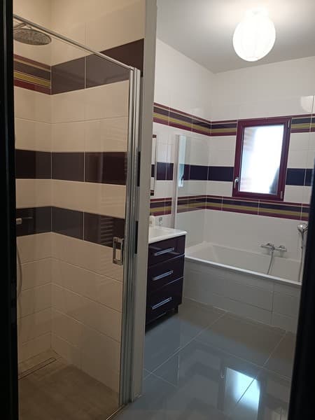 Gite La Bulle - salle de bain (1)