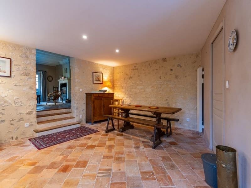 Gited puits-salleàmanger-chaumussay-valdeloire