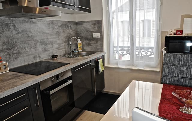 HRX-0579-2