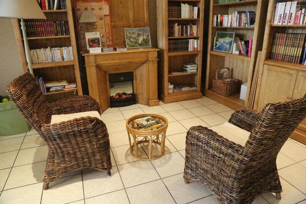 salon bar