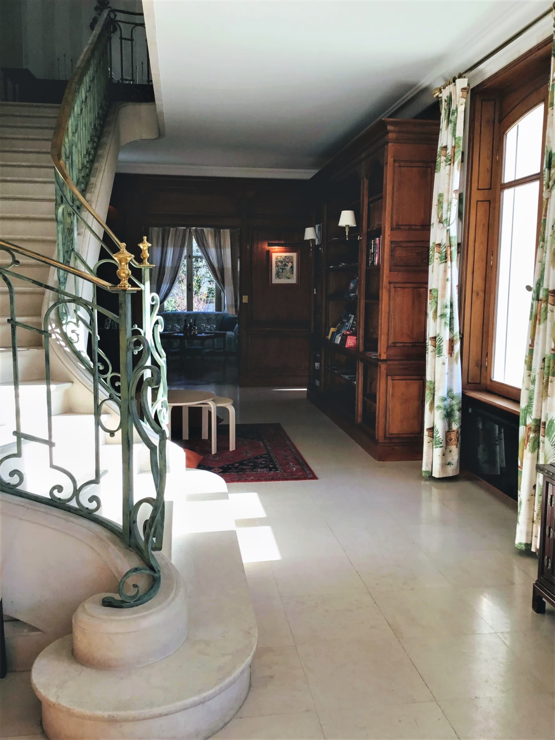 Hall-scaled