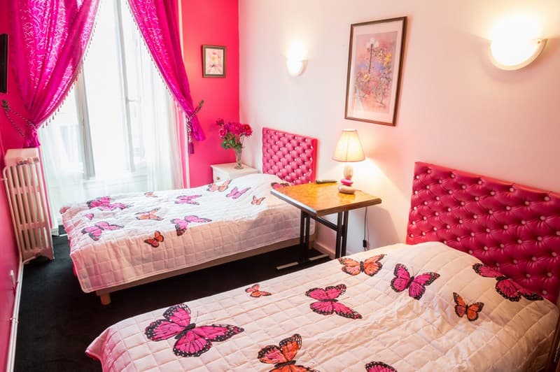 Hôtel Henri IV chambre papillon