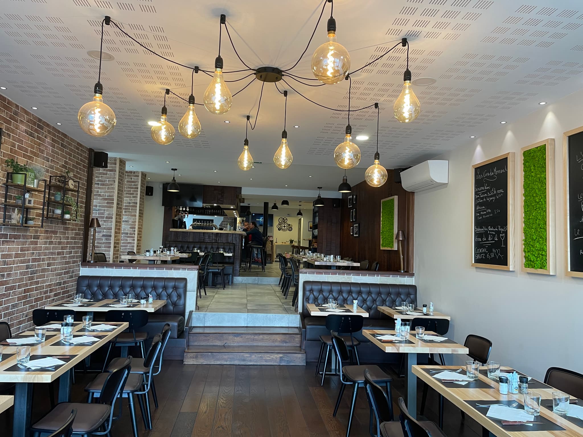 LA TAVERNE DU CONNETABLE