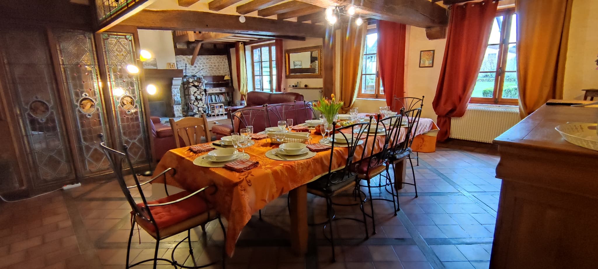 Table pour 11 personnes