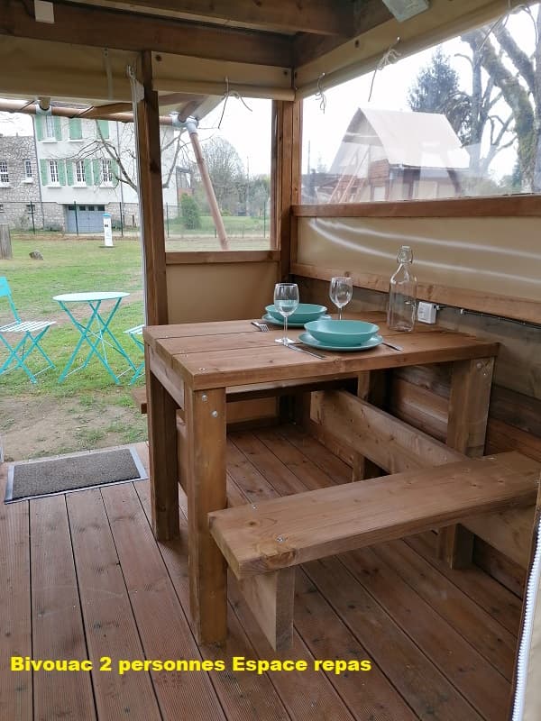 Bivouac espace repas