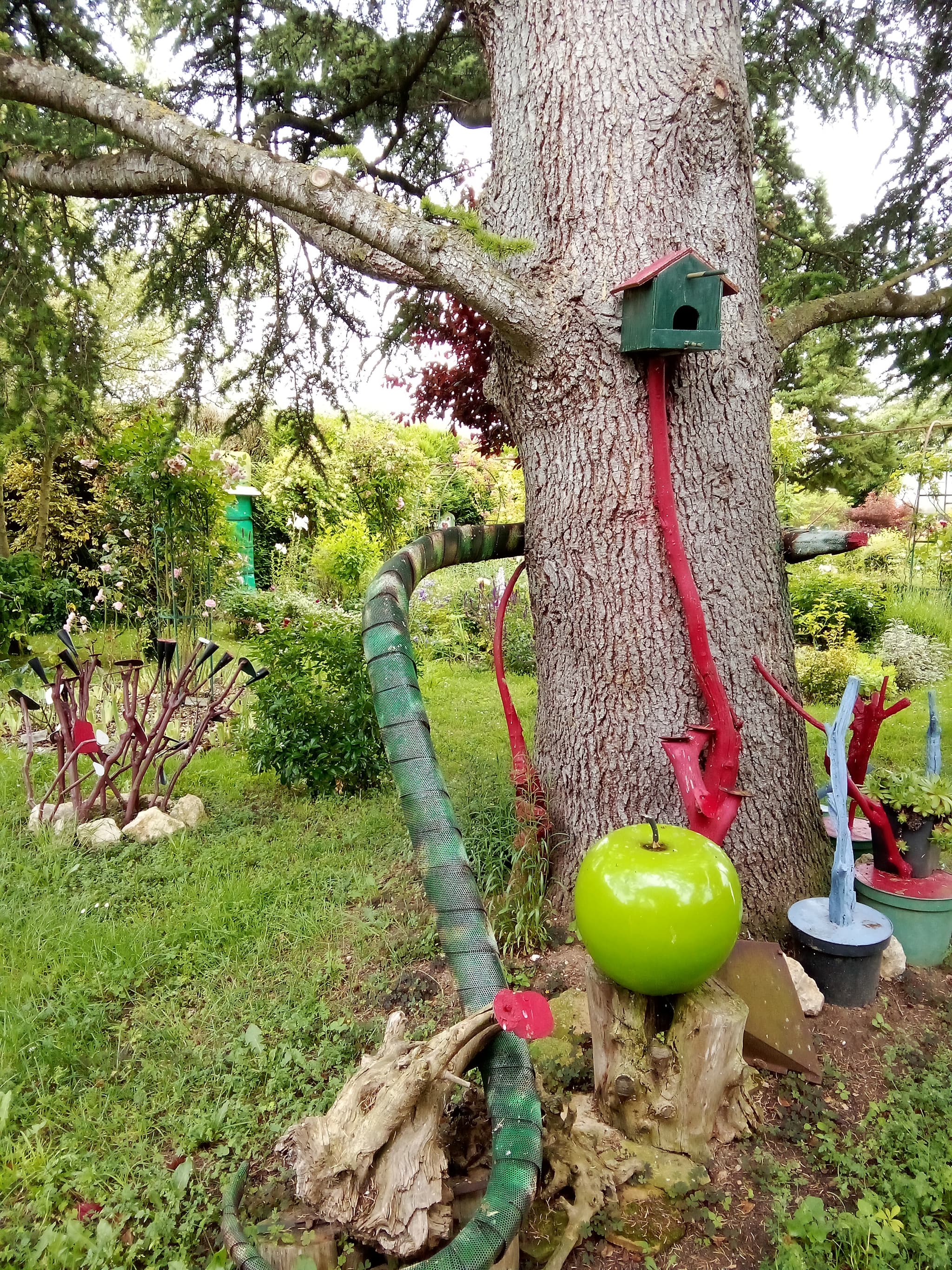 le serpent et la pomme240620_114654