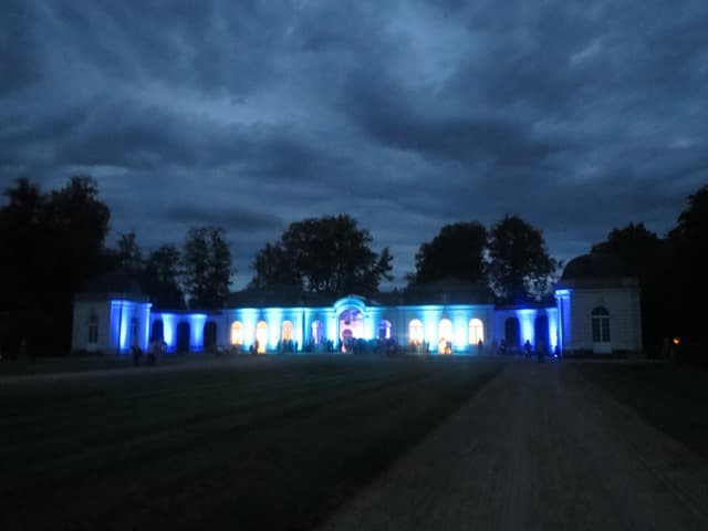 Ouzouer sur Trézée - Château de Pont-Chevron - extérieur de nuit