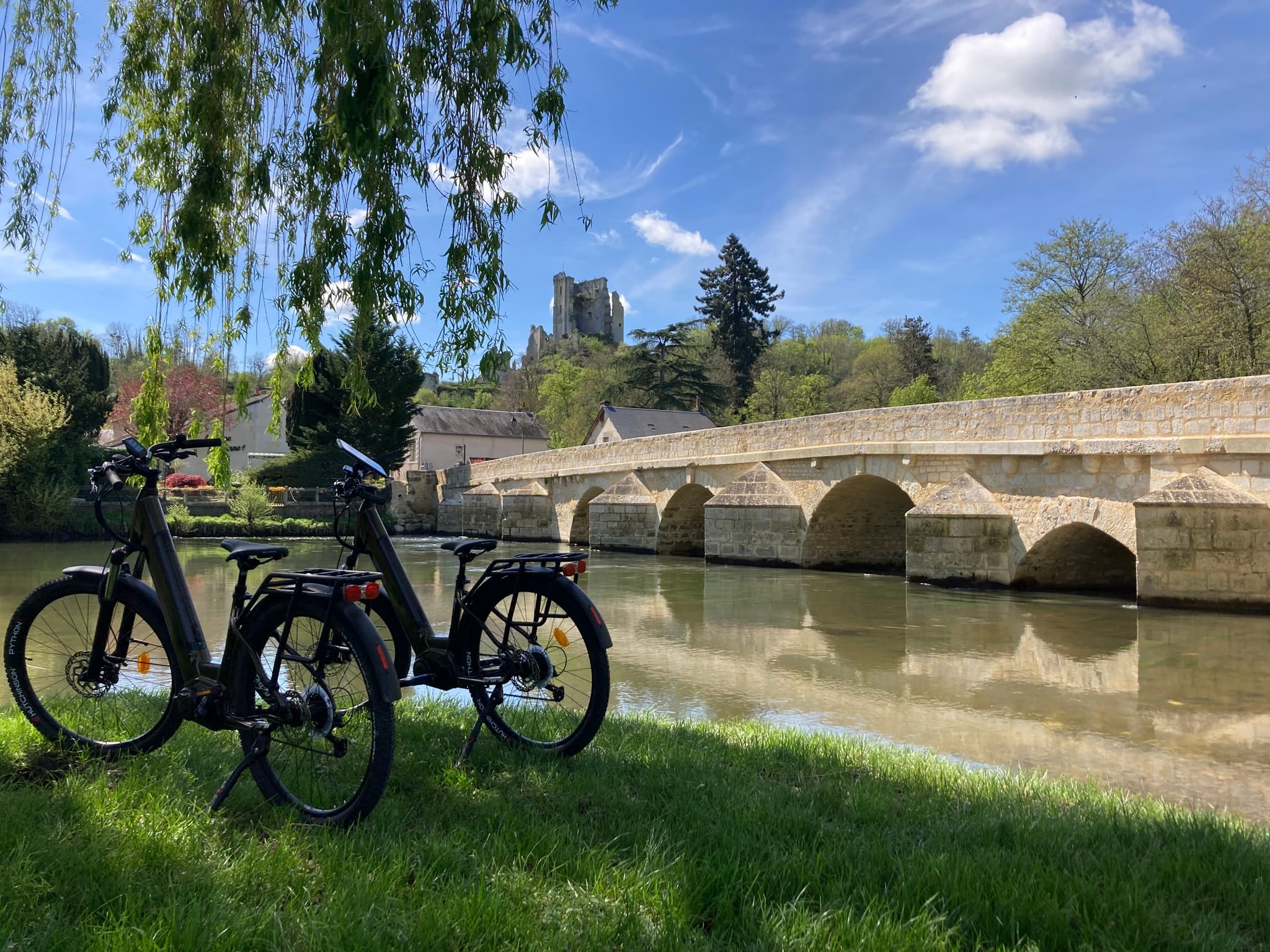 Au bord du Loir à Lavardin
