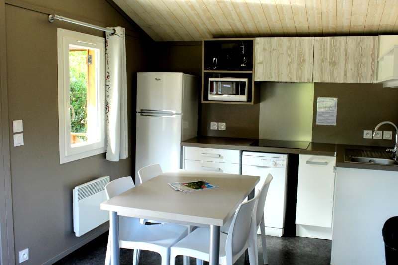 solognetourisme-romorantin-camping-tournefeuille-intérieur chalet