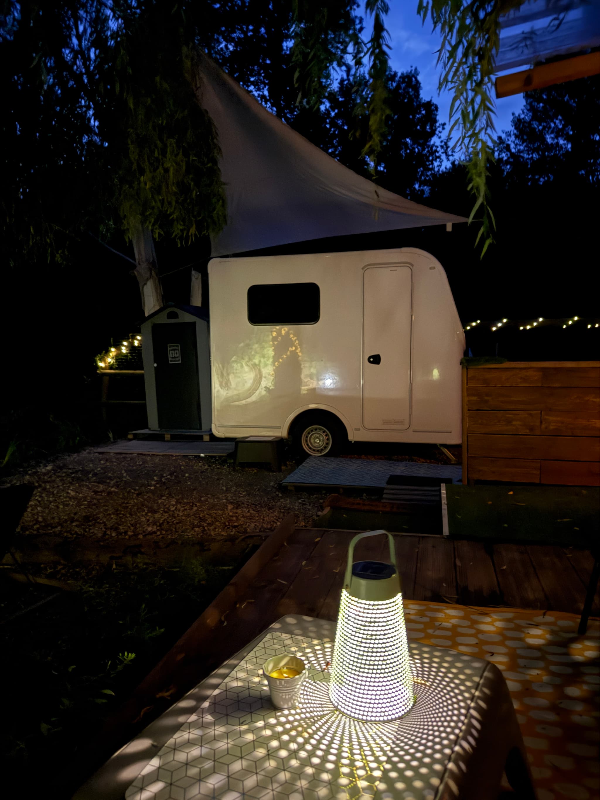 Ambiance nocture dépaysante et responsable