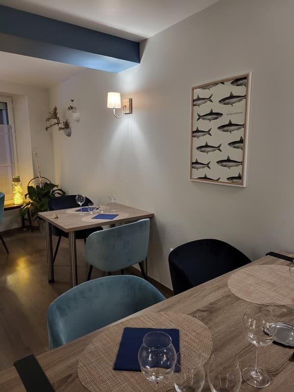 Salle du restaurant Fourchette et coquillages à Jargeau