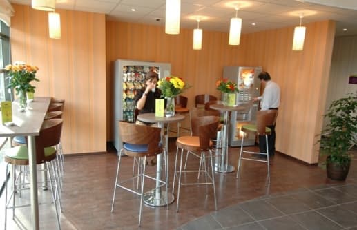 Coin Distributeurs Suite Home Orléans Saran