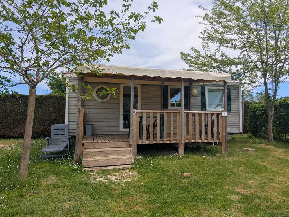 MOBIL HOME