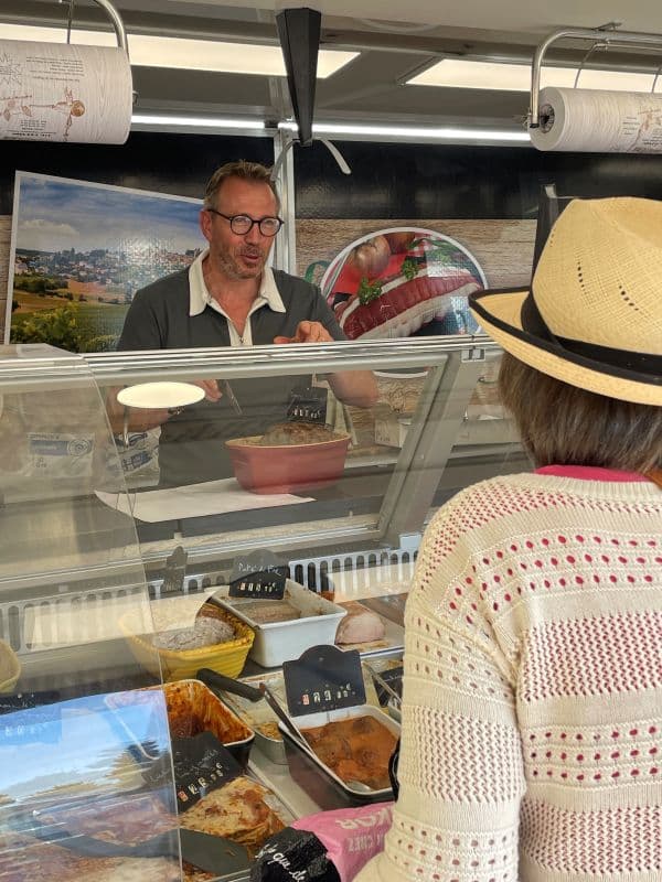 Marché Saint-Satur_Eric Gressin_Charcutier2