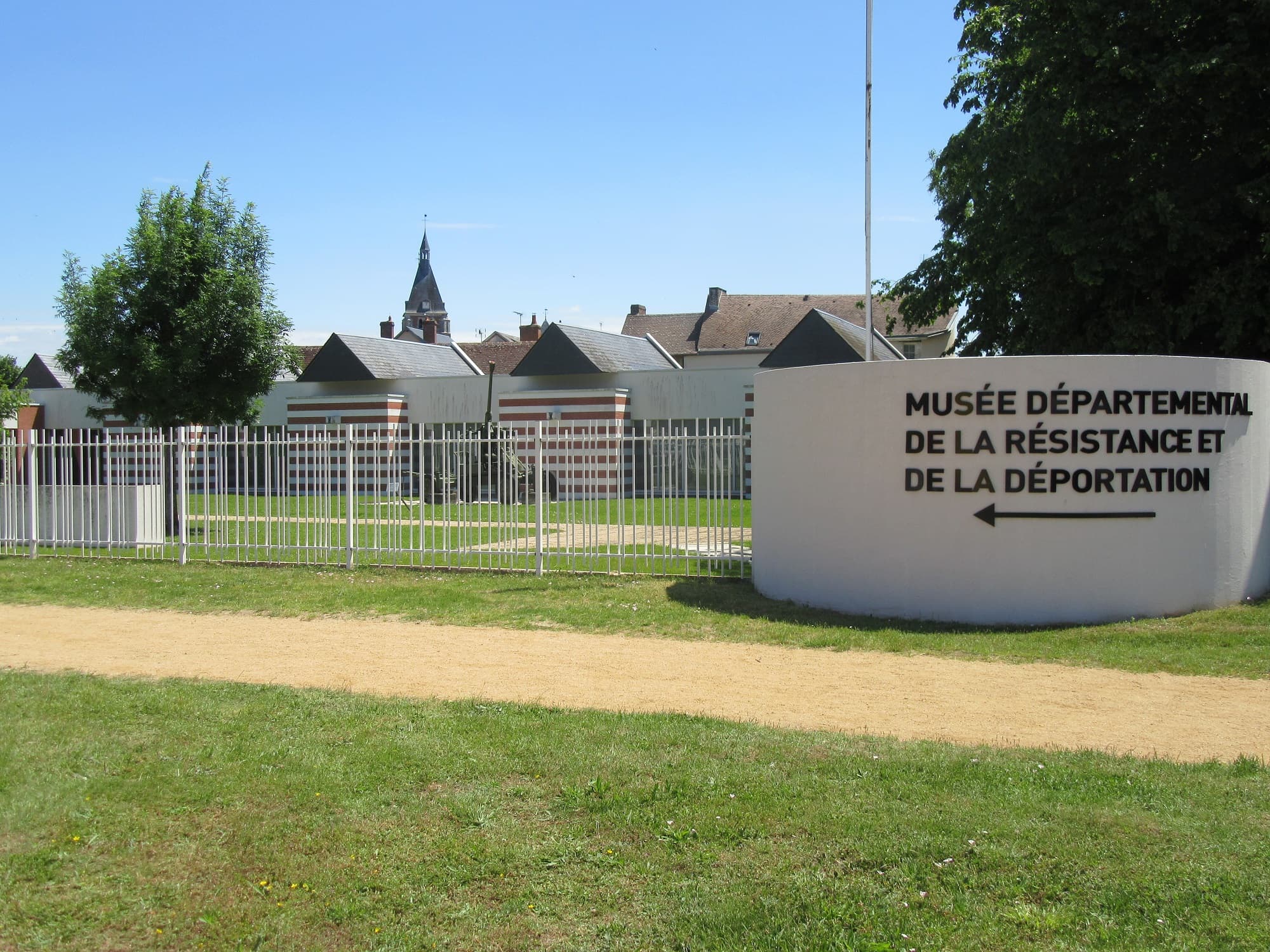 Musee Resistance
