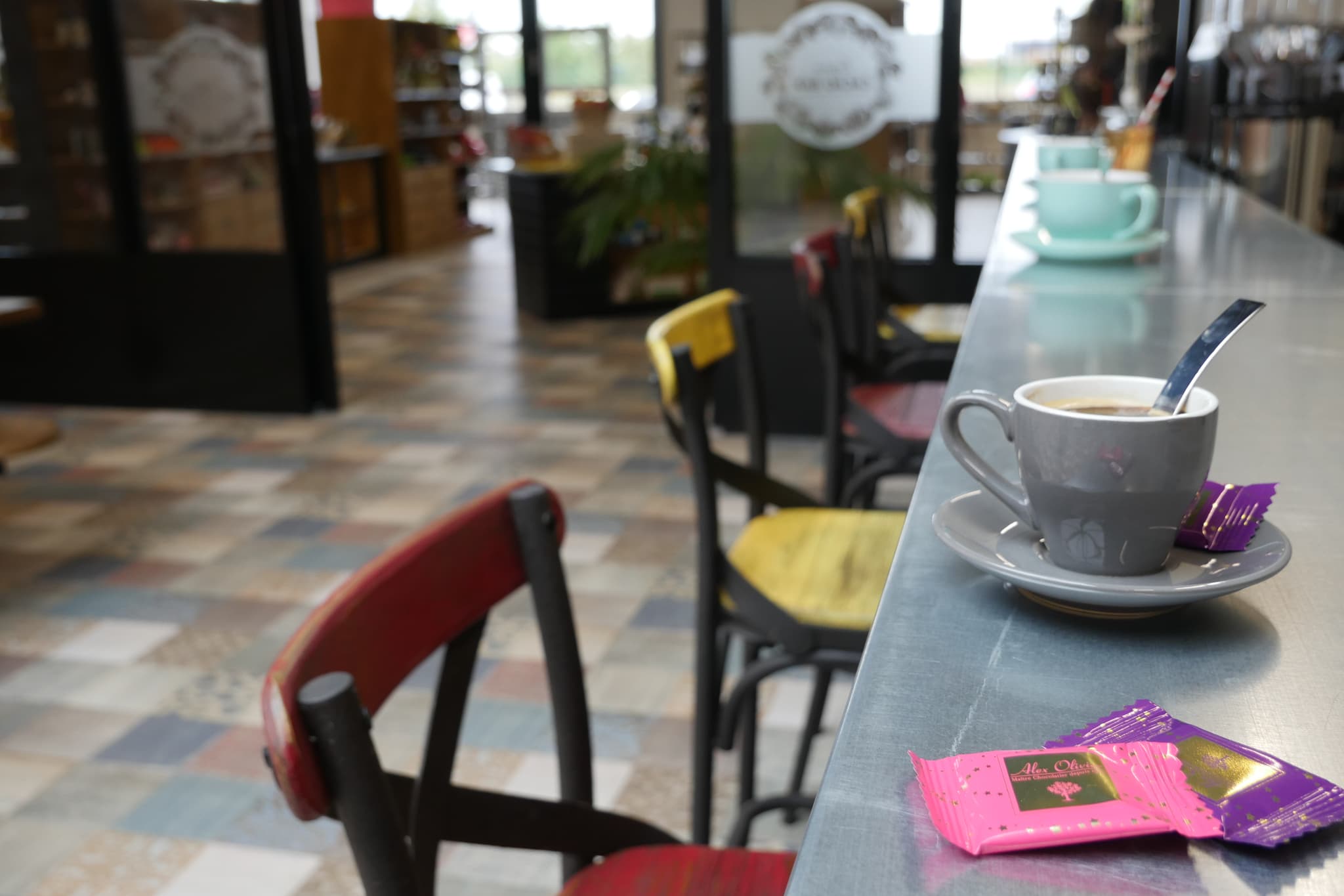 Cacao-Bar-Chocolaterie-Alex-Olivier-1