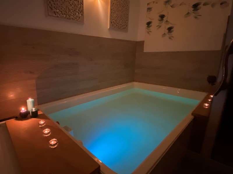 P4 jacuzzi-le-jardin-des-étoiles