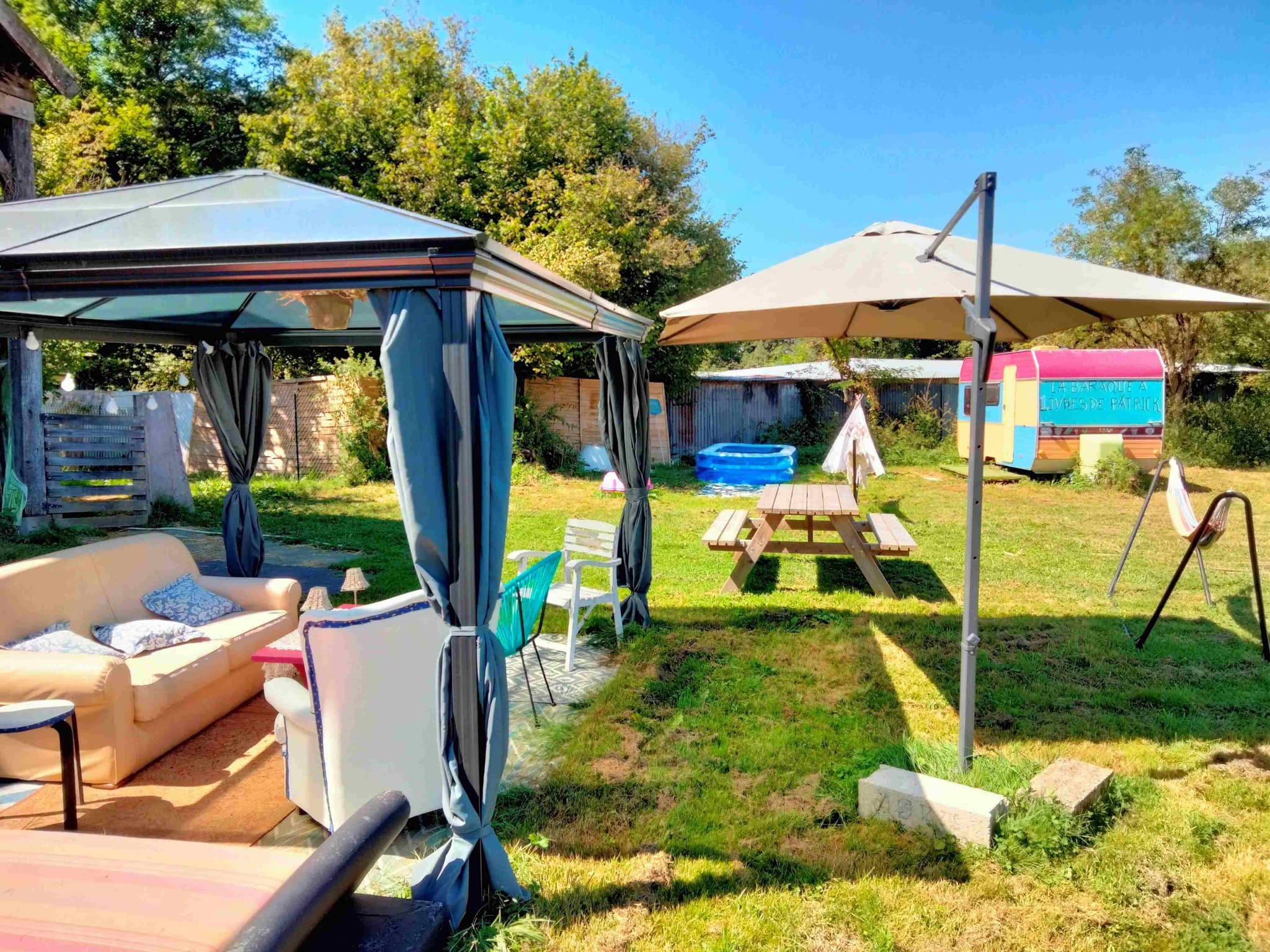 PERGOLA CANAPES