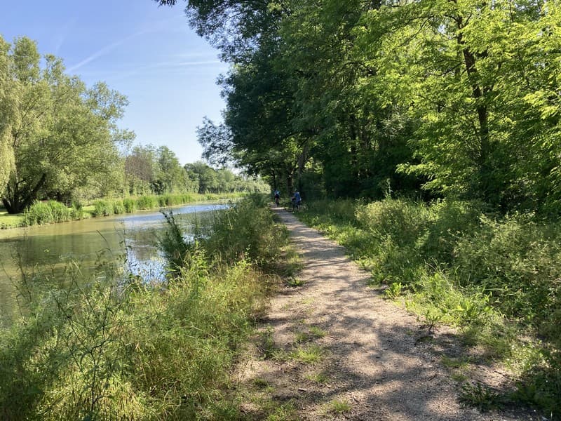 Canal à Vitry-aux-Loges