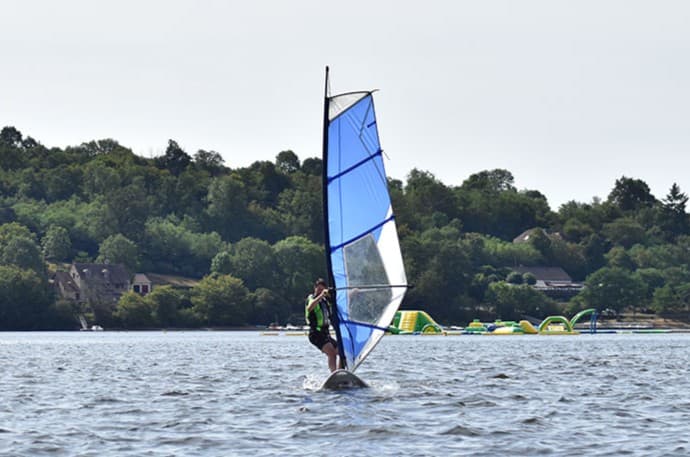 planche à voile BPA lac Eguzon