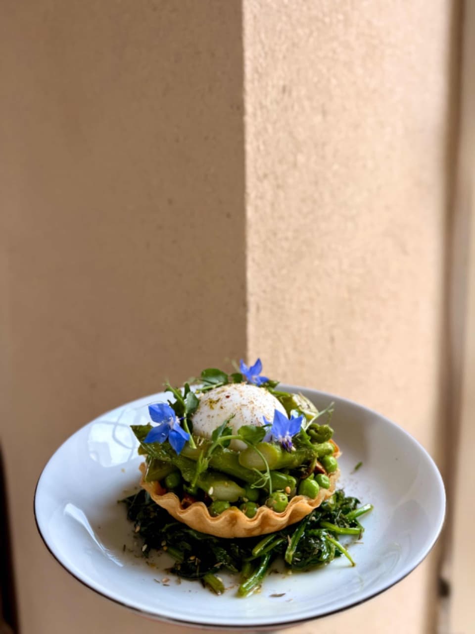 Plat du jour au Brunch Le Presbytère - Maison Flore
