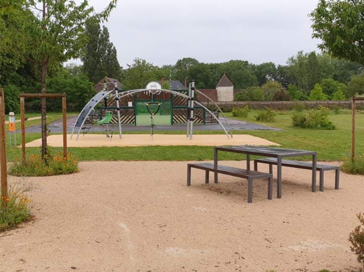 airedejeuxchambonlaforet
