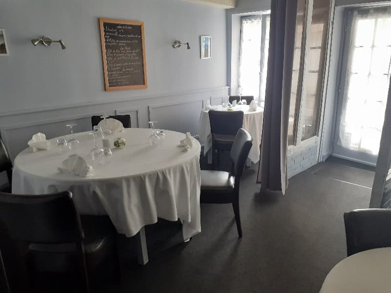 SALLE 1