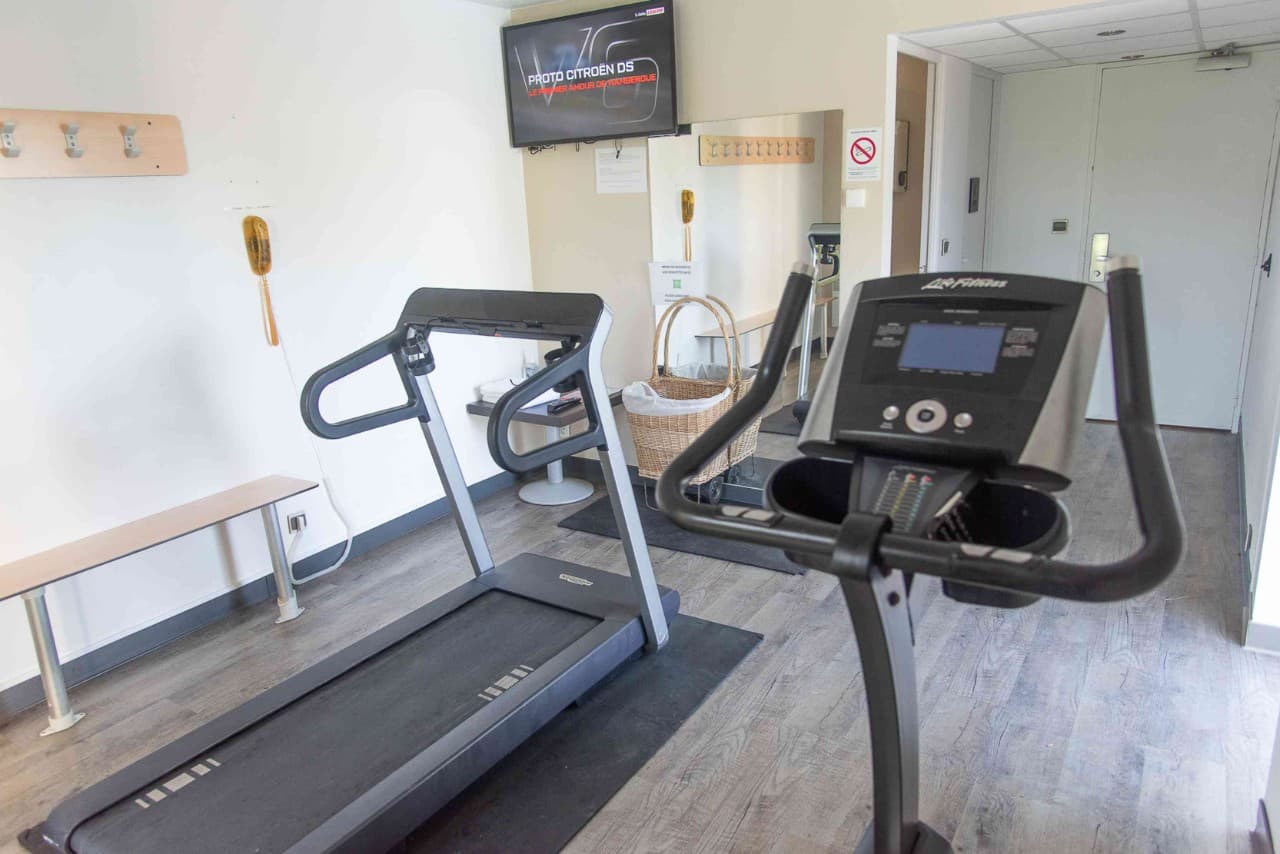 Salle fitness Hôtel Ibis Styles Chinon