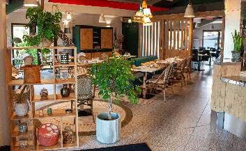 SALLE RESTAURANT