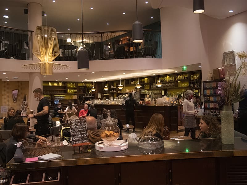 studio-16-restaurant-a-orleans-salle