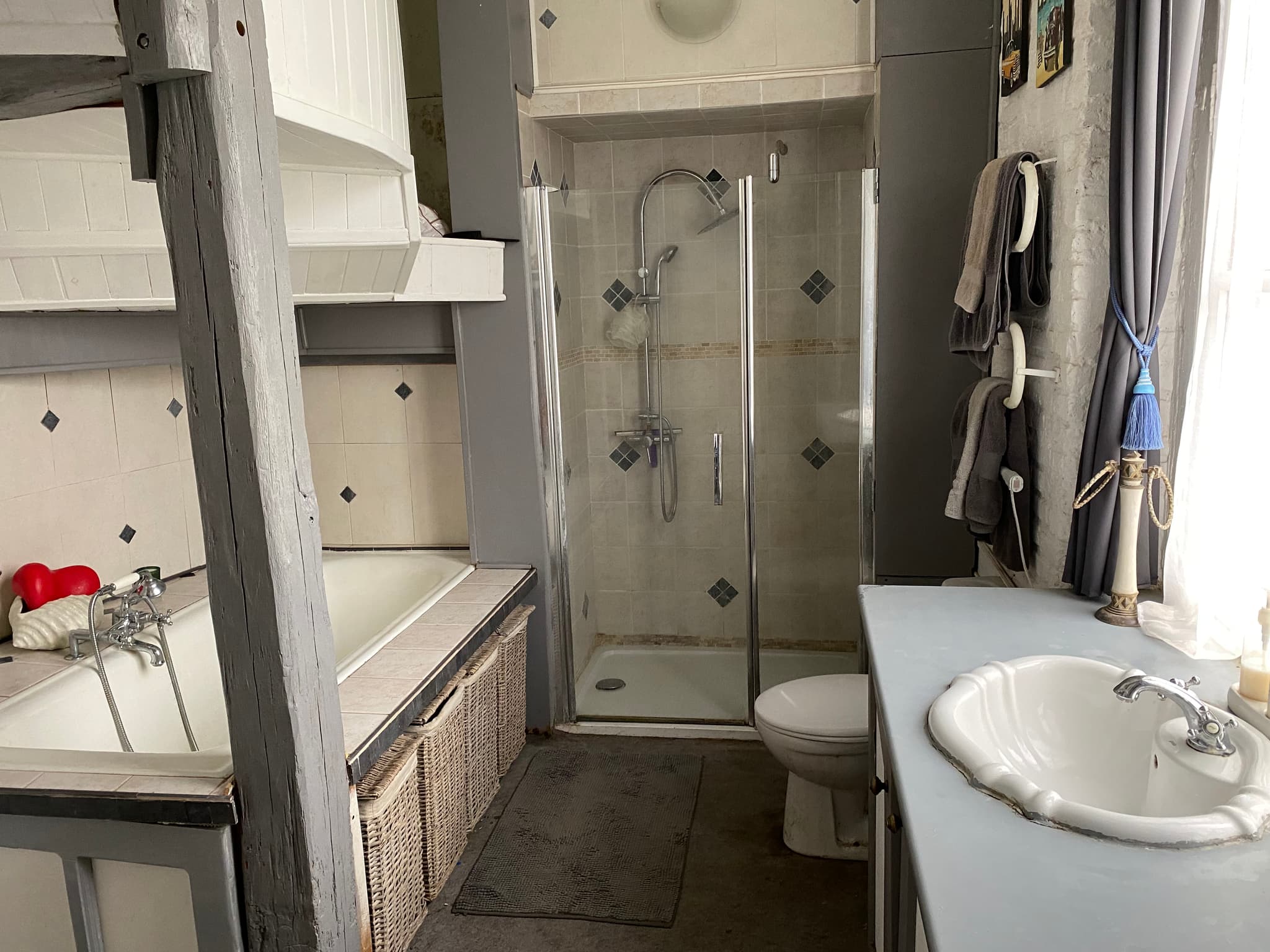 Salle de bain chambre rdc