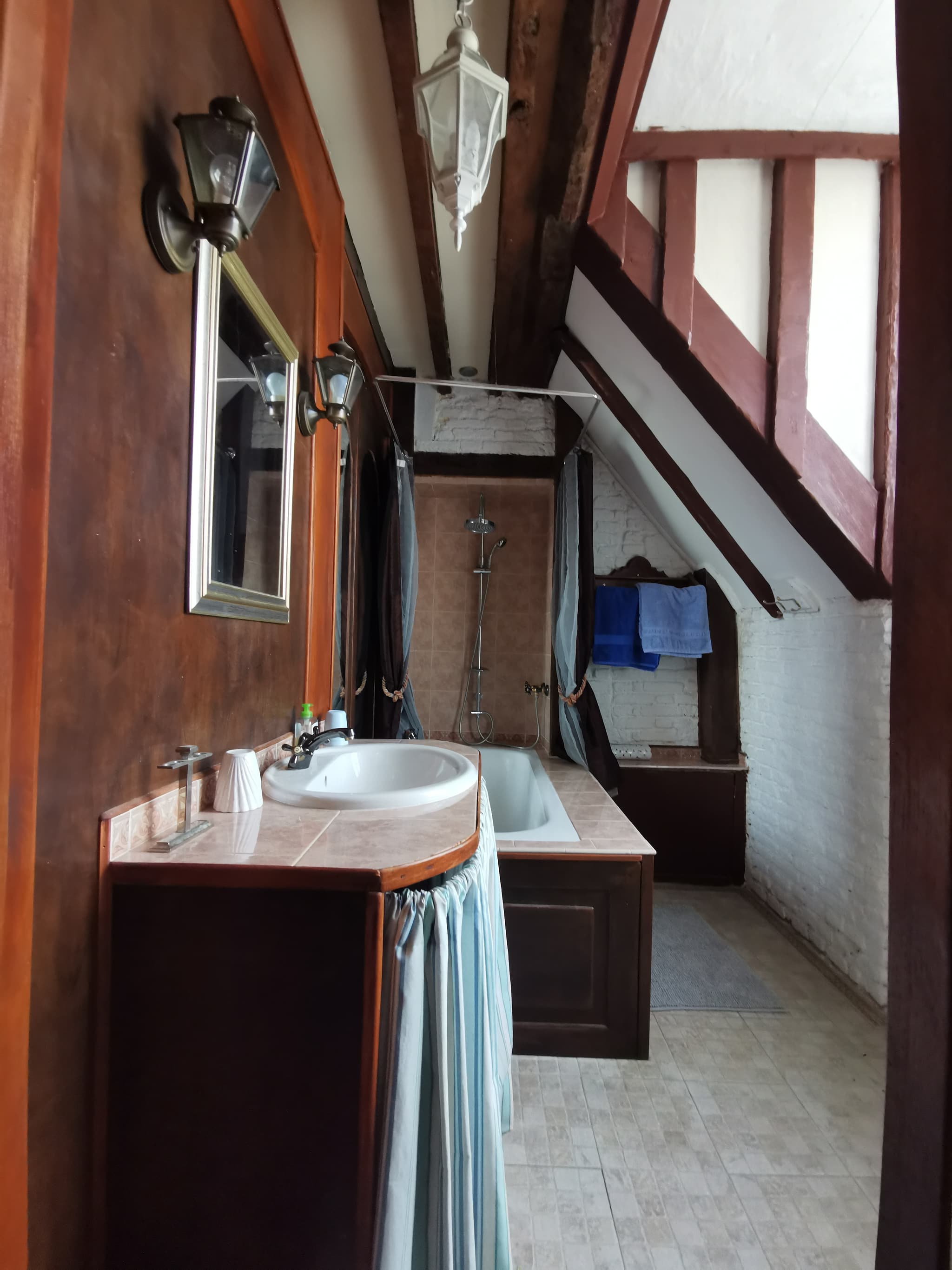 Salle de bains chambre lavande