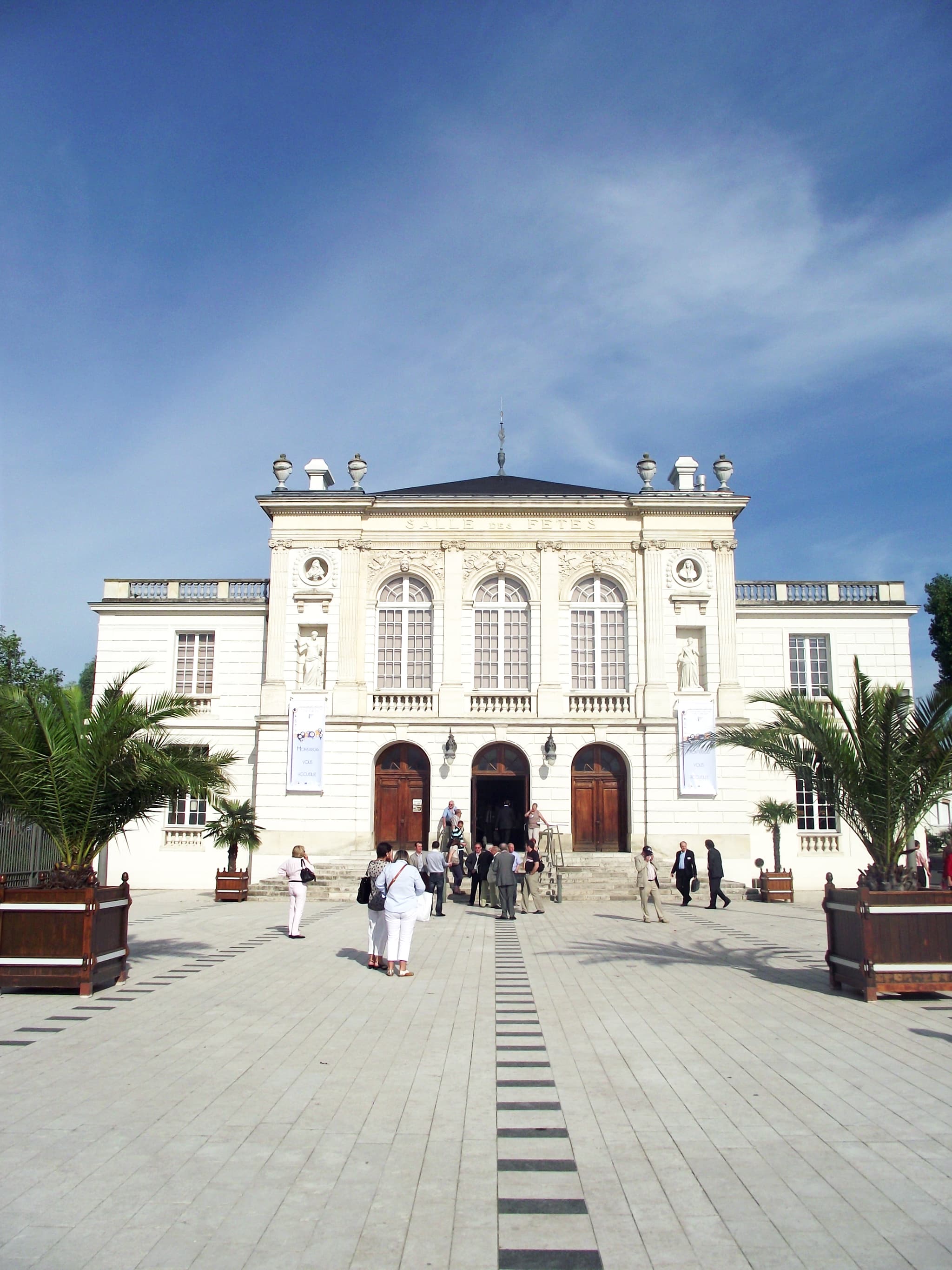 Salle des Fêtes 3