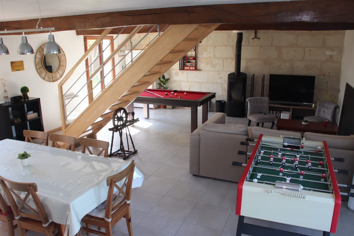 CHOUZE SUR LOIRE- LA GRANGE DE LA HURTAUDERIE-Salon