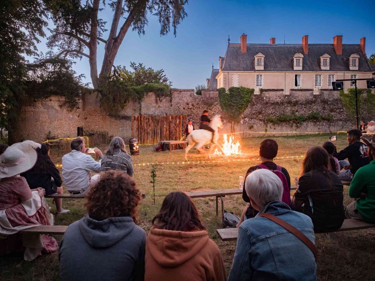 Spectacle soirées nocturnes estivales