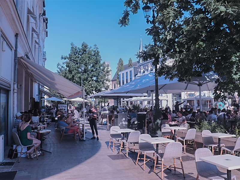 studio-16-restaurant-a-orleans-terrasse