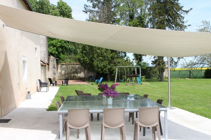 Terrasse-Gite-de-Villenoue