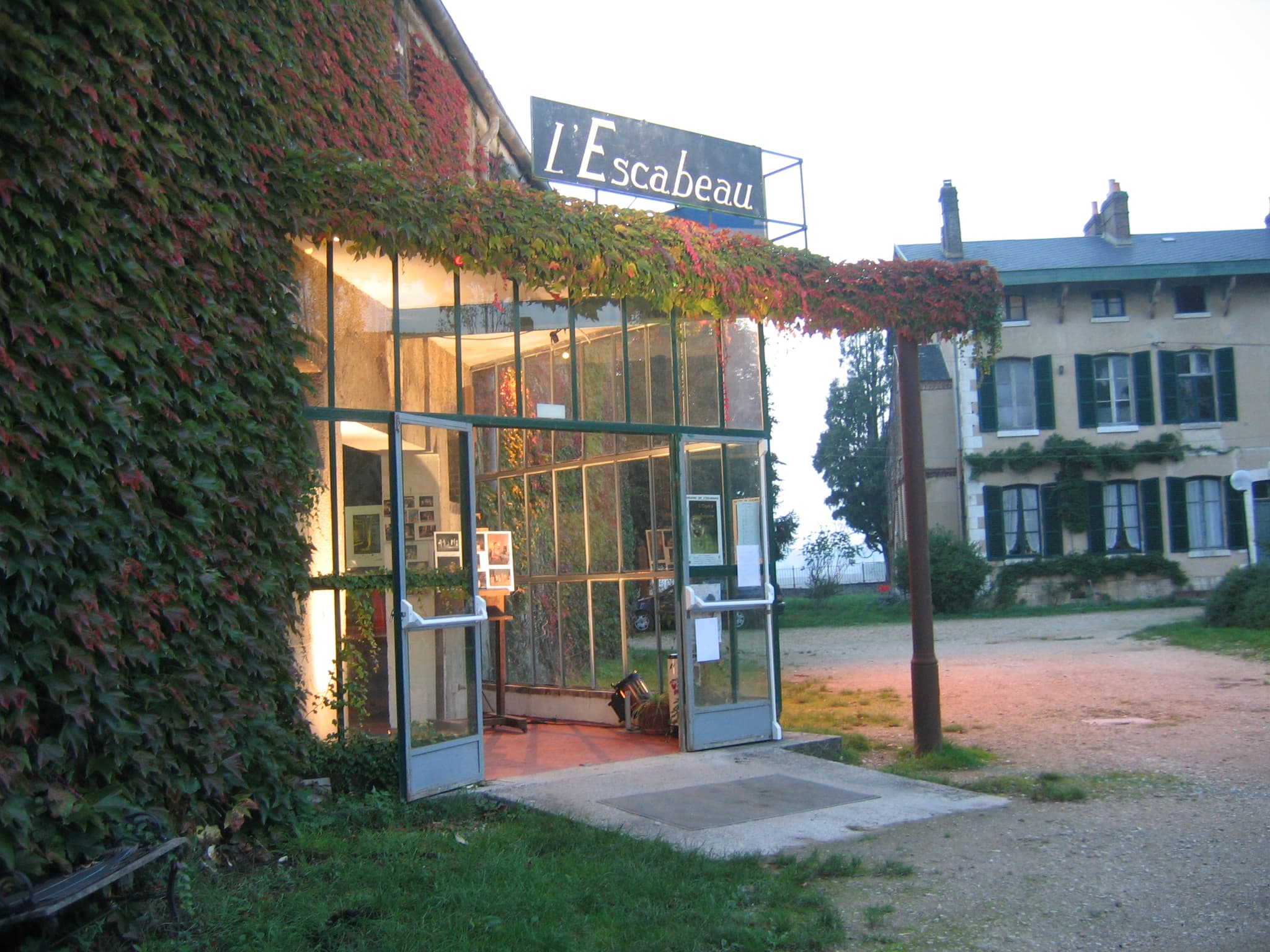 Briare - Théâtre de l'Escabeau - extérieur